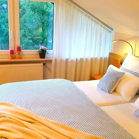 Gaestehaus Sonnenhuegel Apartment Moehnesee